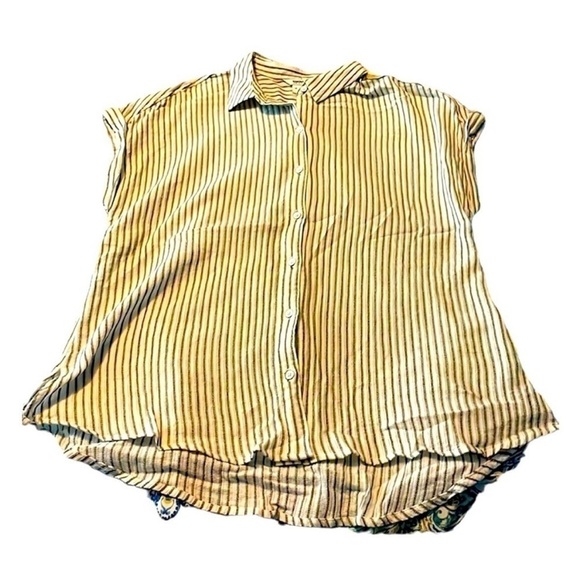 Sonoma Tops - size medium Sonoma button down green and white shirt blouse